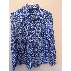 Jones New York Collection Women's Blue White Animal Print Button Down Shirt‎